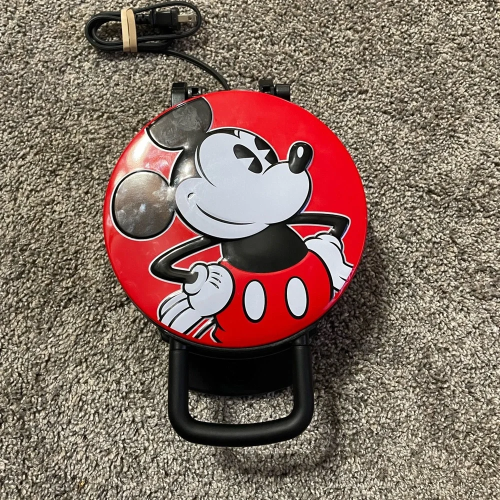 Disney Mickey Mouse Toaster and Waffle Maker 7.5 Inch 2-Slice Mickey Imprint 2PC